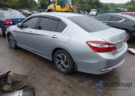 2017 Honda Accord Lx z USA, uszkodzony, nr VIN 1HGCR2F32HA234518
